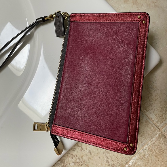 Coach colorblock large wristlet - Picture 6 of 9